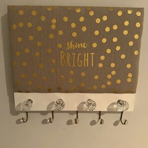 Jewelry hanger new in grey and gold